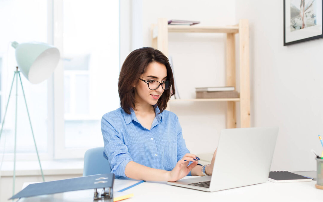 Créer une boutique en ligne gratuitement : EasyHoster VS Shopify